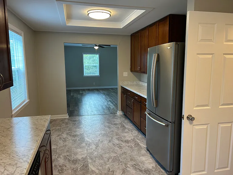 1000 McHann Dr — Photo 4