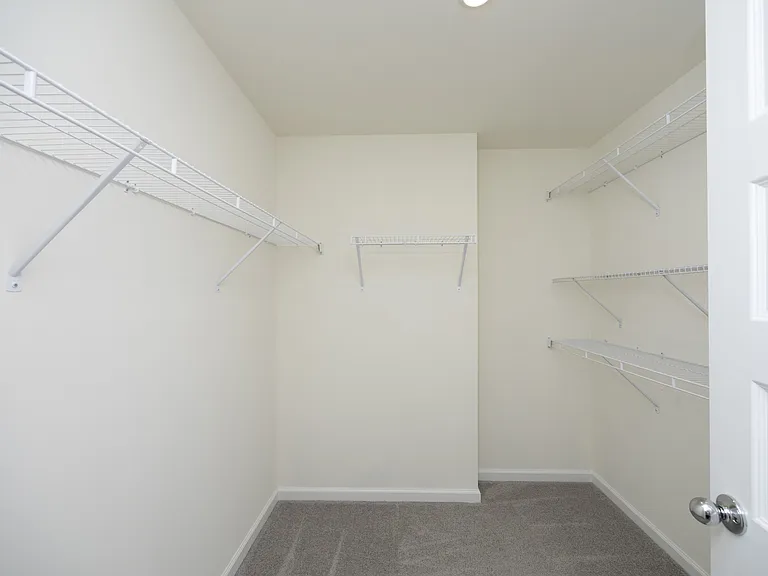 master closet-1