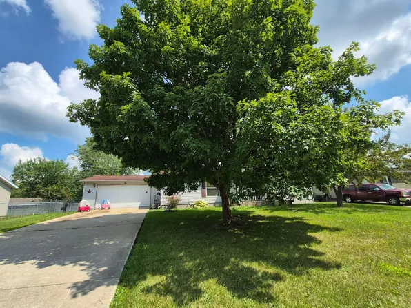 39 S California St, Hebron, IN 46341