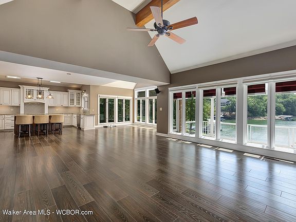 Image 4: Open Living