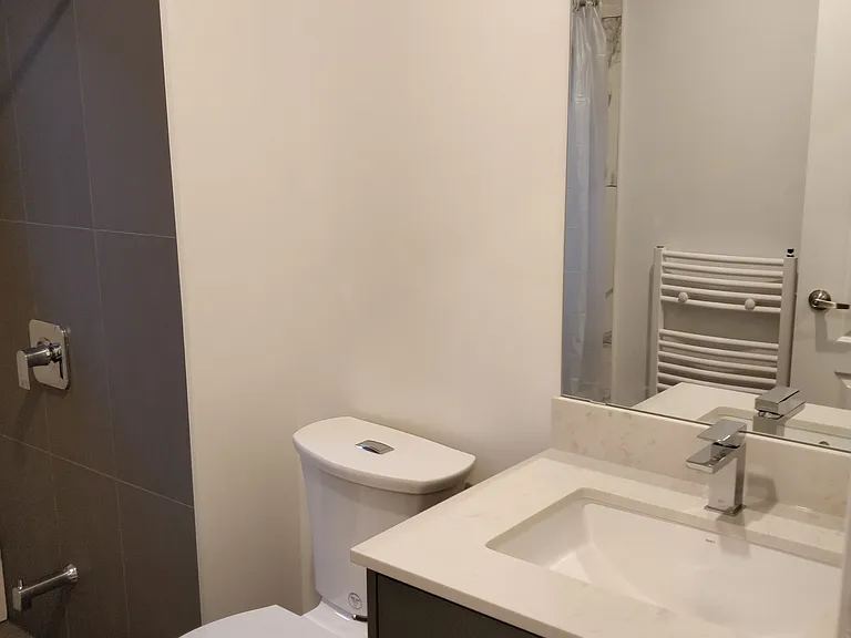 755 Dupont St #2 — Photo 5