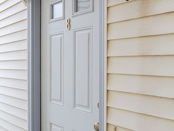 3rd image of 2 Washington Court #8
