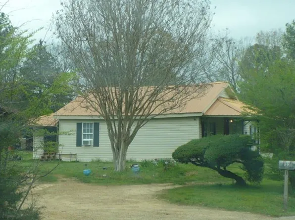 1330 Pocahontas Rd, Pocahontas, TN 38061