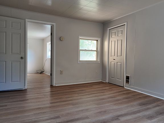 3rd image of 1227 Arnold St