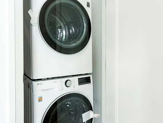 Laundry, photo 1
