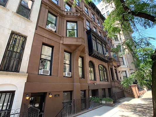 Rented by Halstead Real Estate | media 21