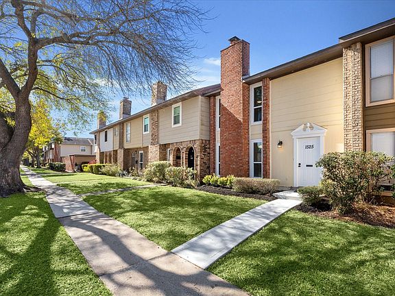 3rd image of 1525 Bonanza Rd #525