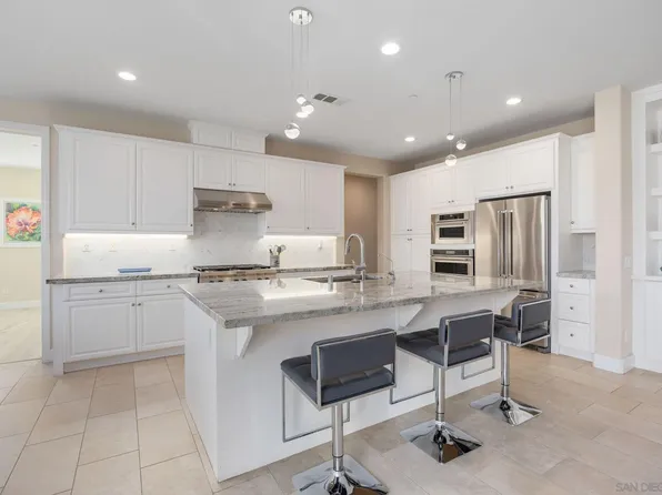 7957 Auberge Cir, San Diego, CA 92127