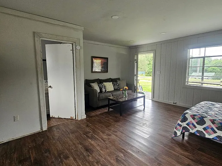 6708 US Highway 641 N — Photo 18
