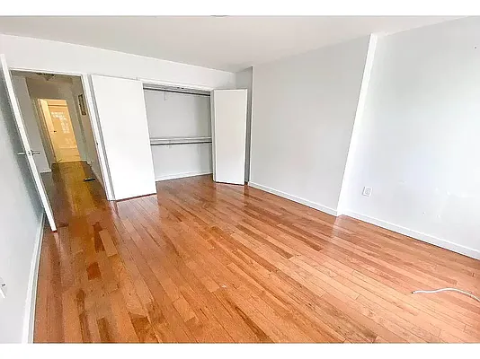 Rented by Oxford Property Group | media 11