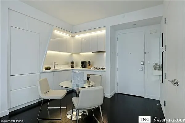 Rented by TNG Nassimi Realty | media 8
