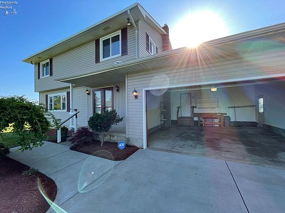 3rd image of 2360 Township Road 306