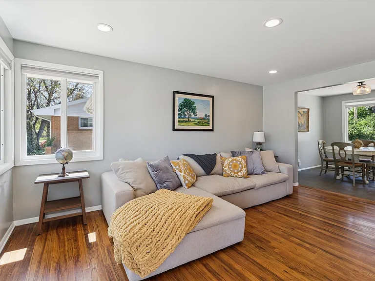 269 Beryl Way — Photo 4