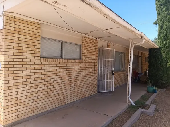4601 Douglas Macarthur Rd NE, Albuquerque, NM 87110