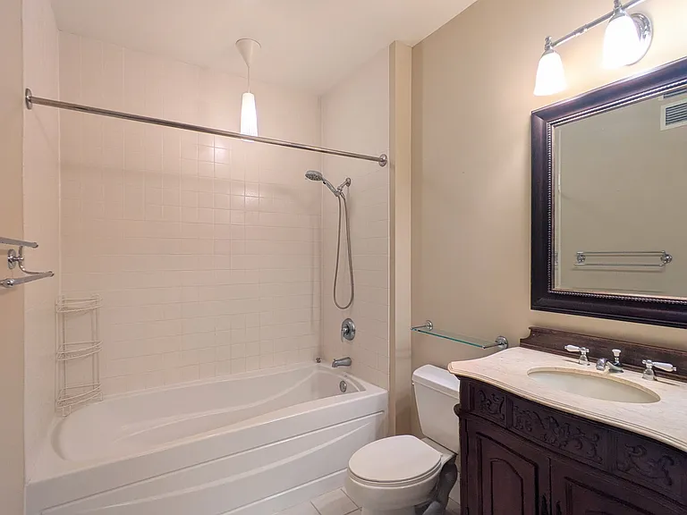 33 W Ontario St #37C — Photo 19