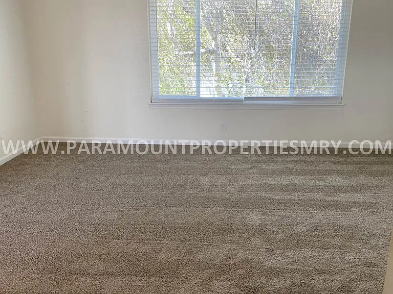 410 Riker St #10 — Photo 3