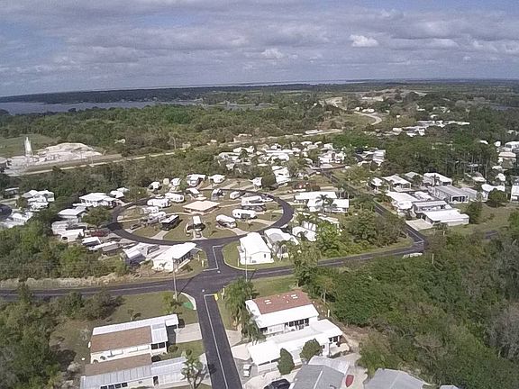 4th image of 55 Oak Ridge Cir