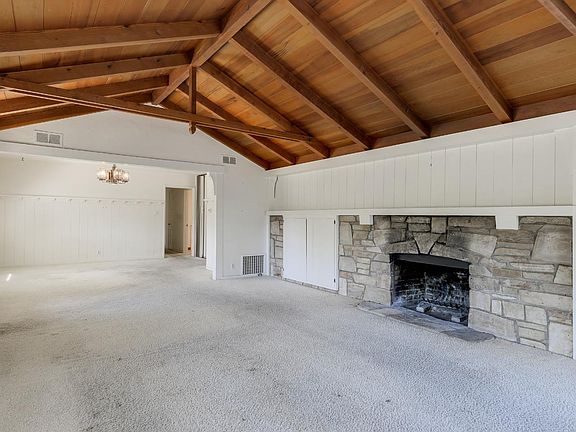 3rd image of 19175 Monte Vista Dr