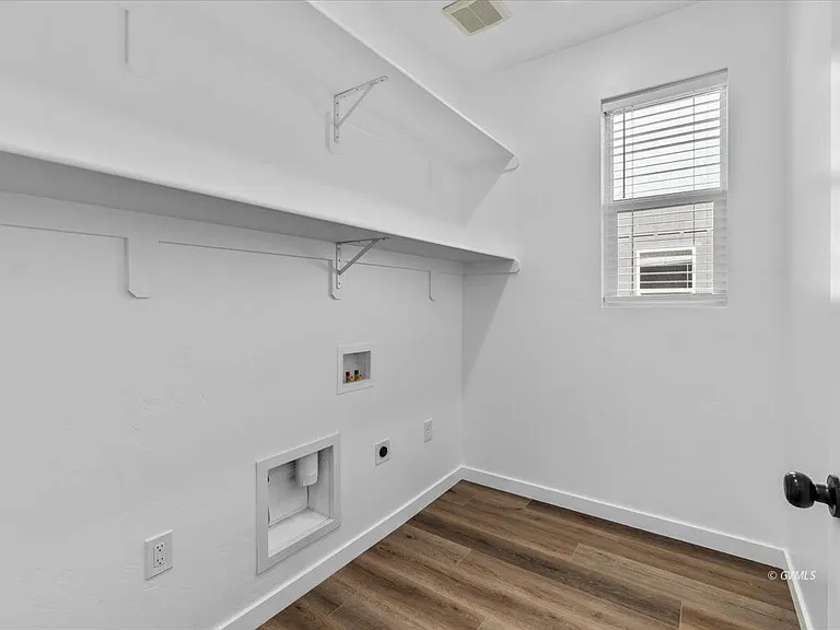 2926 W Eagle Dr — Photo 21