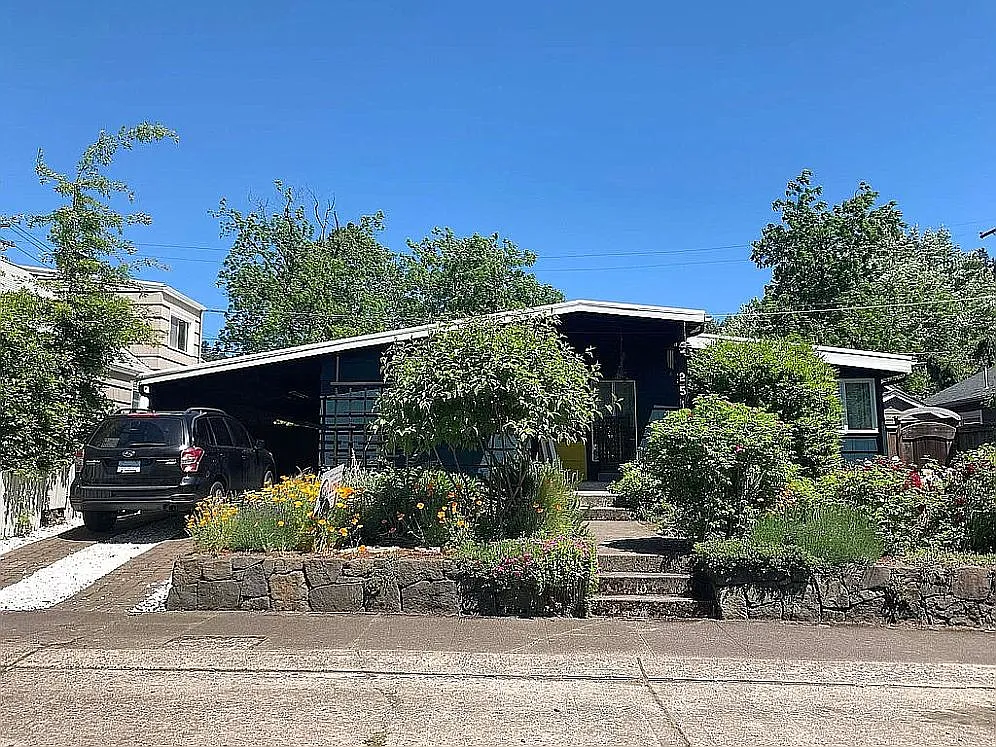 2519 Emerald St photo 1