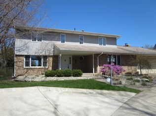 48113 W McKean Dr, New Buffalo, MI 49117