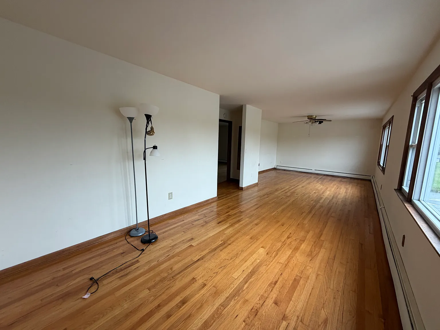 3 bed, 1624 sqft, $2,700 — Photo 3