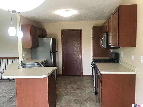 2nd image of 2707 NW Columbine Dr