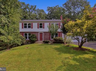 2400 Tatnuck Ct, Herndon, VA 20171