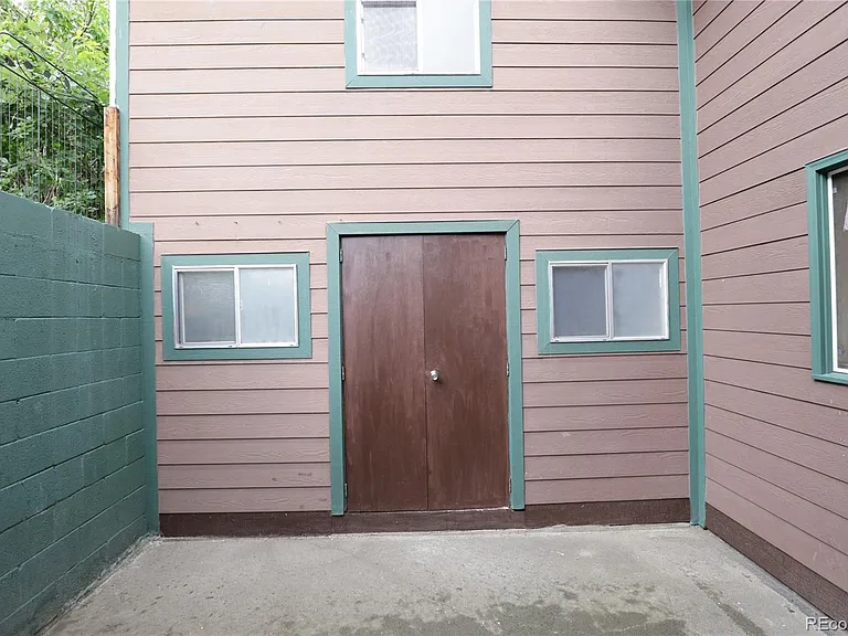 1940 Virginia St #5 — Photo 11