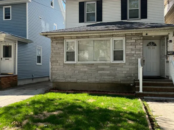 9304 241st St, Bellerose, NY 11426