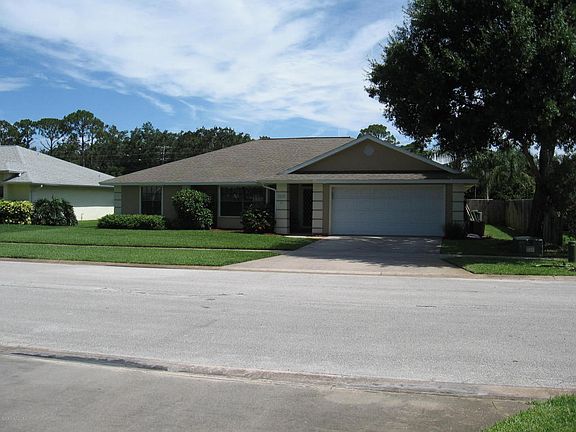 3rd image of 3619 Whisperwood Cir