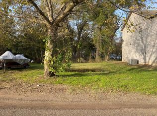 803 W Walnut St, Longview, TX 75601