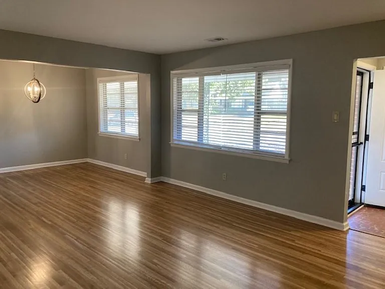 5386 Denwood Ave — Photo 2