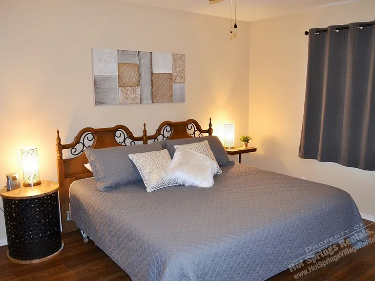 4 Astorga Cir — Photo 12