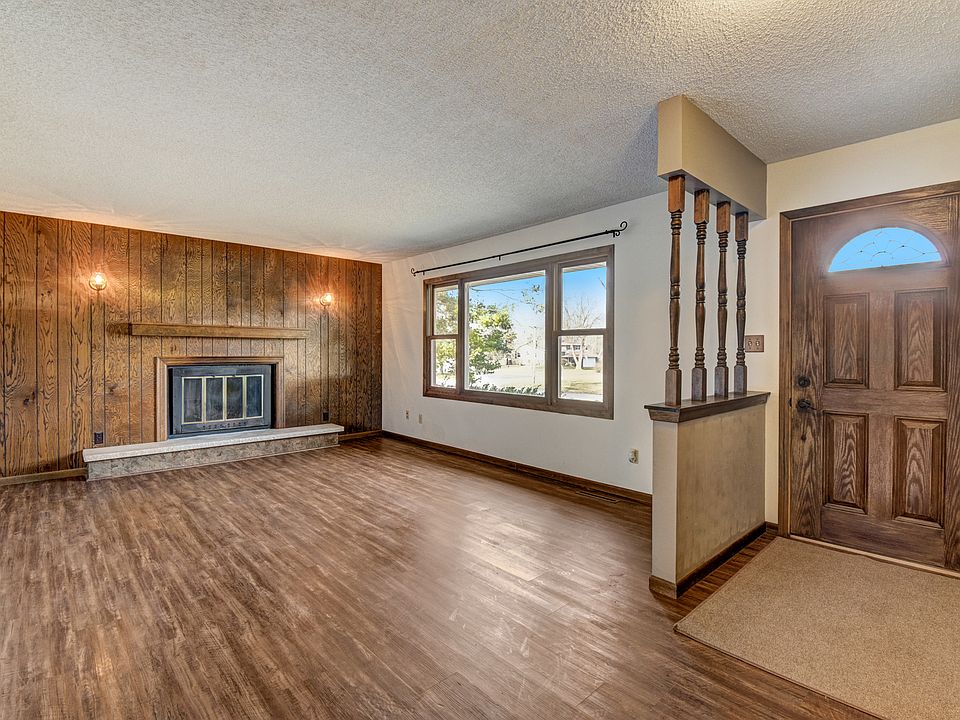 23621 Rita Dr Harvard IL Zillow