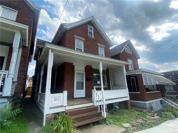 611 3rd St, Pitcairn, PA 15140
