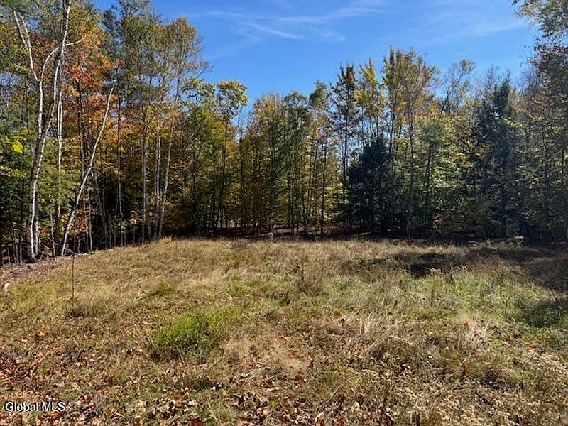 4th image of 30 Mohican Trail