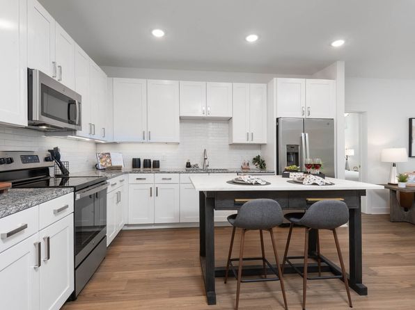 3369 Provine Blvd #18201