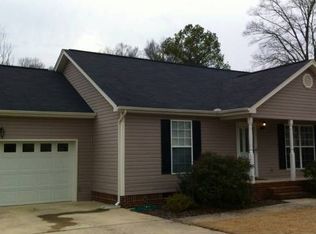 1714 Hawk Run Ln, Chattanooga, TN 37421