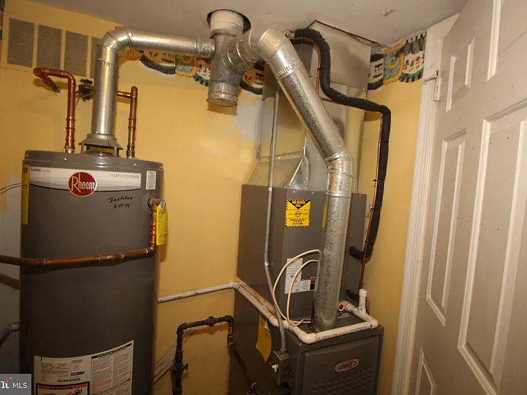 681A Rose Hollow Dr — Photo 27