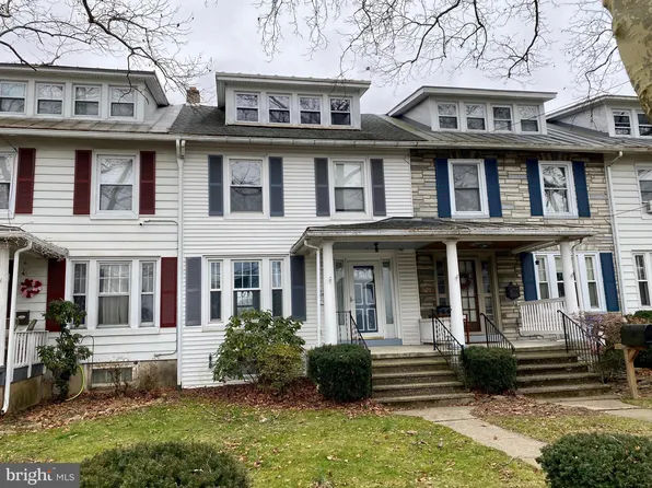 823 Main St, Shoemakersville, PA 19555