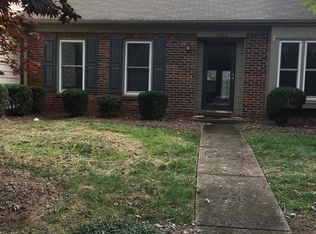 1302 Grantland Pl, Greensboro, NC 27410
