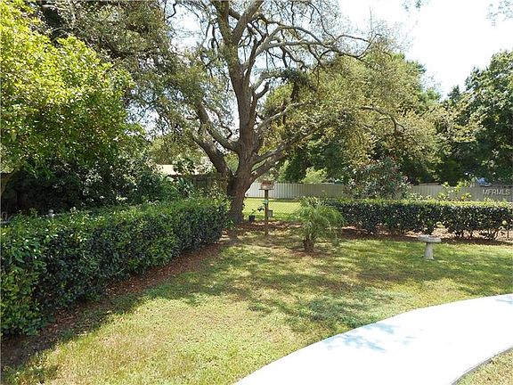 2nd image of 1520 W Palm Cir