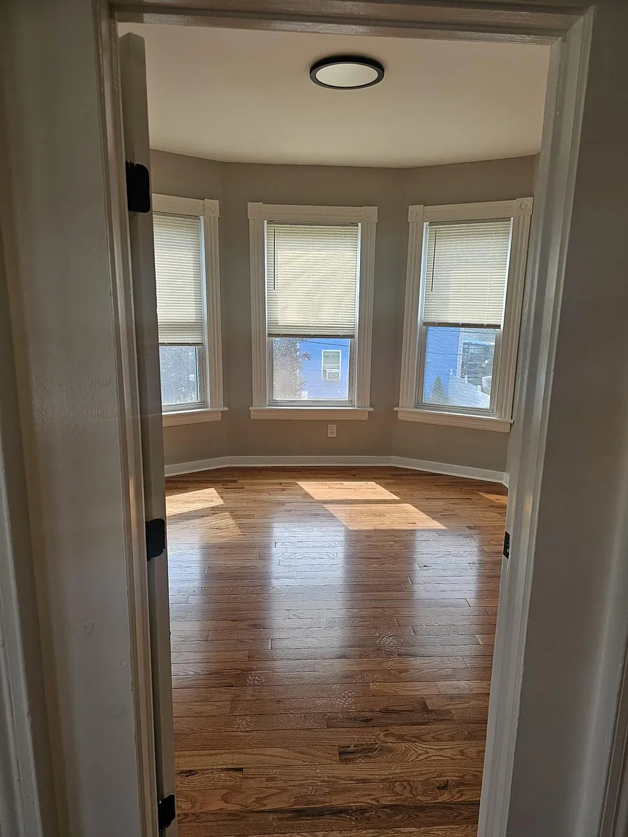Building Photo - 476 Brooks St #2-478