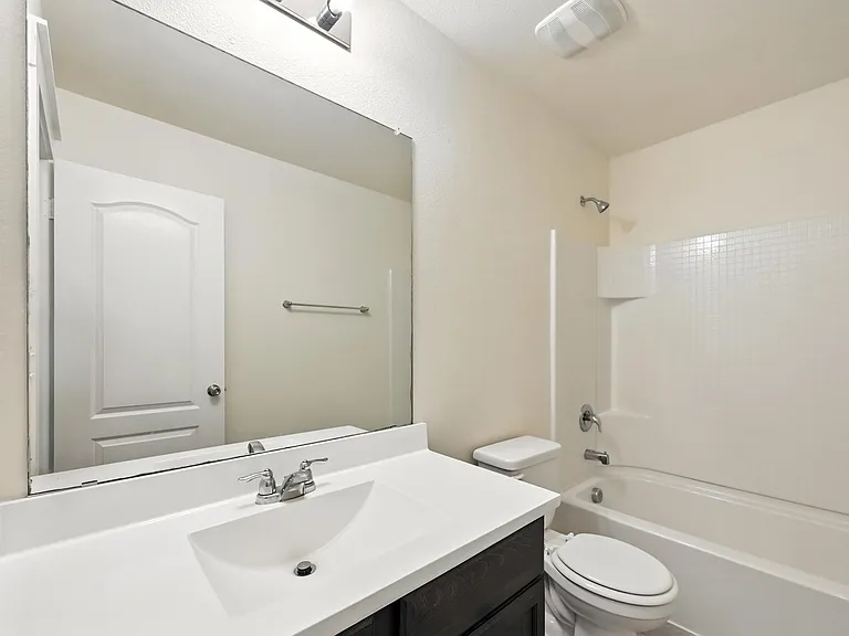 1581 Ferguson Dr — Photo 22