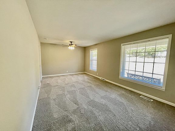 5th image of 2609 Windemere Dr