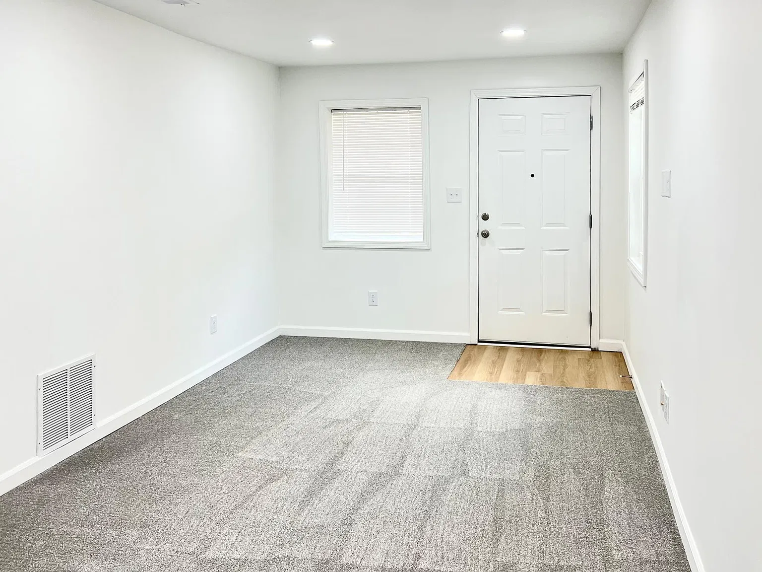 2 bed, 700 sqft, $1,400 — Photo 3