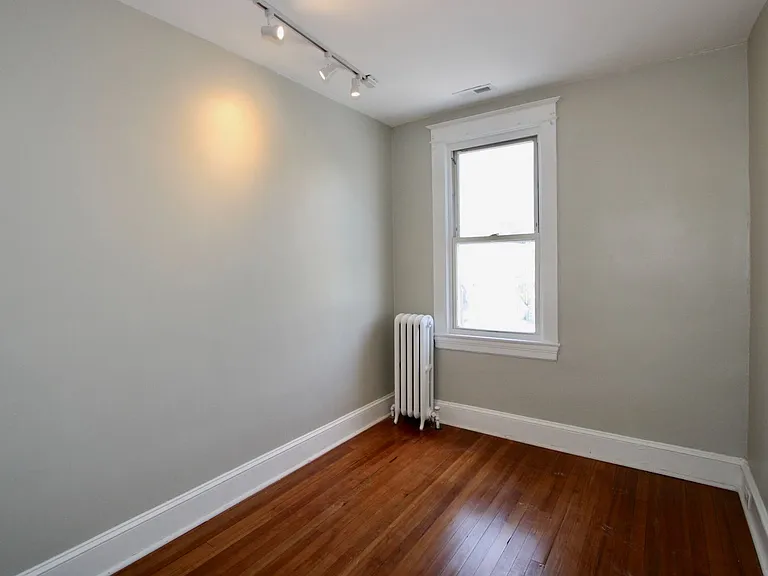 3921 Illinois Ave NW — Photo 17