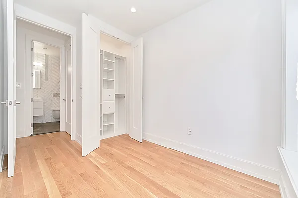 Rented by Living New York | media 9