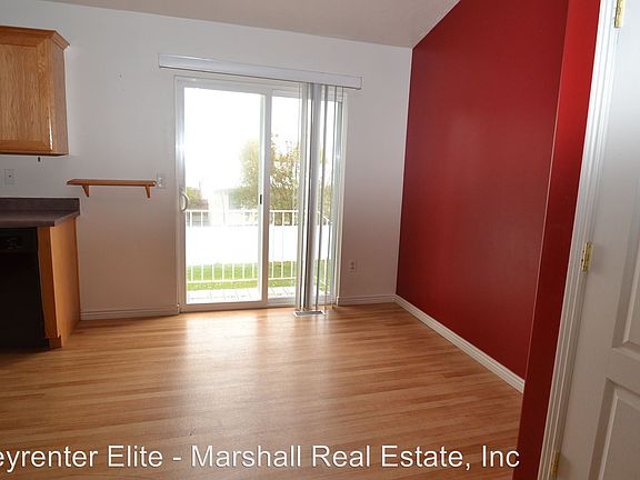 4th image of 720 Fox Run Dr #670